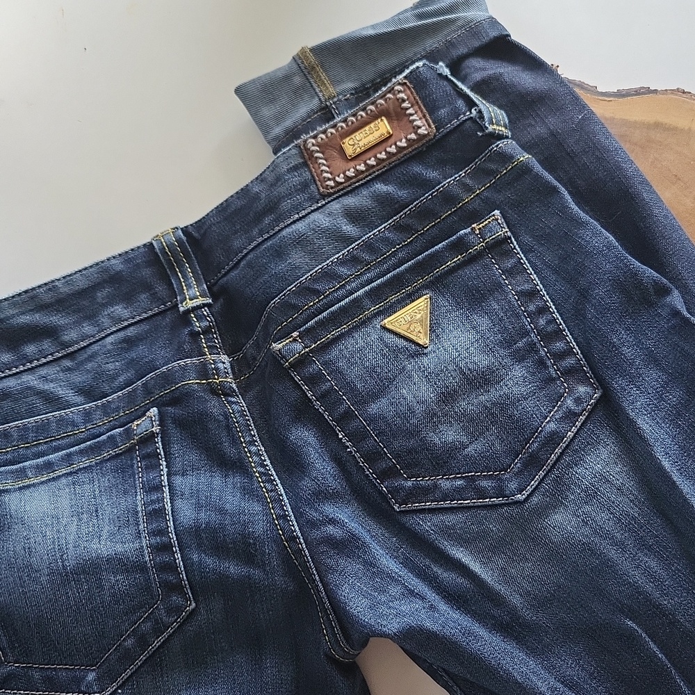 GUESS jeans